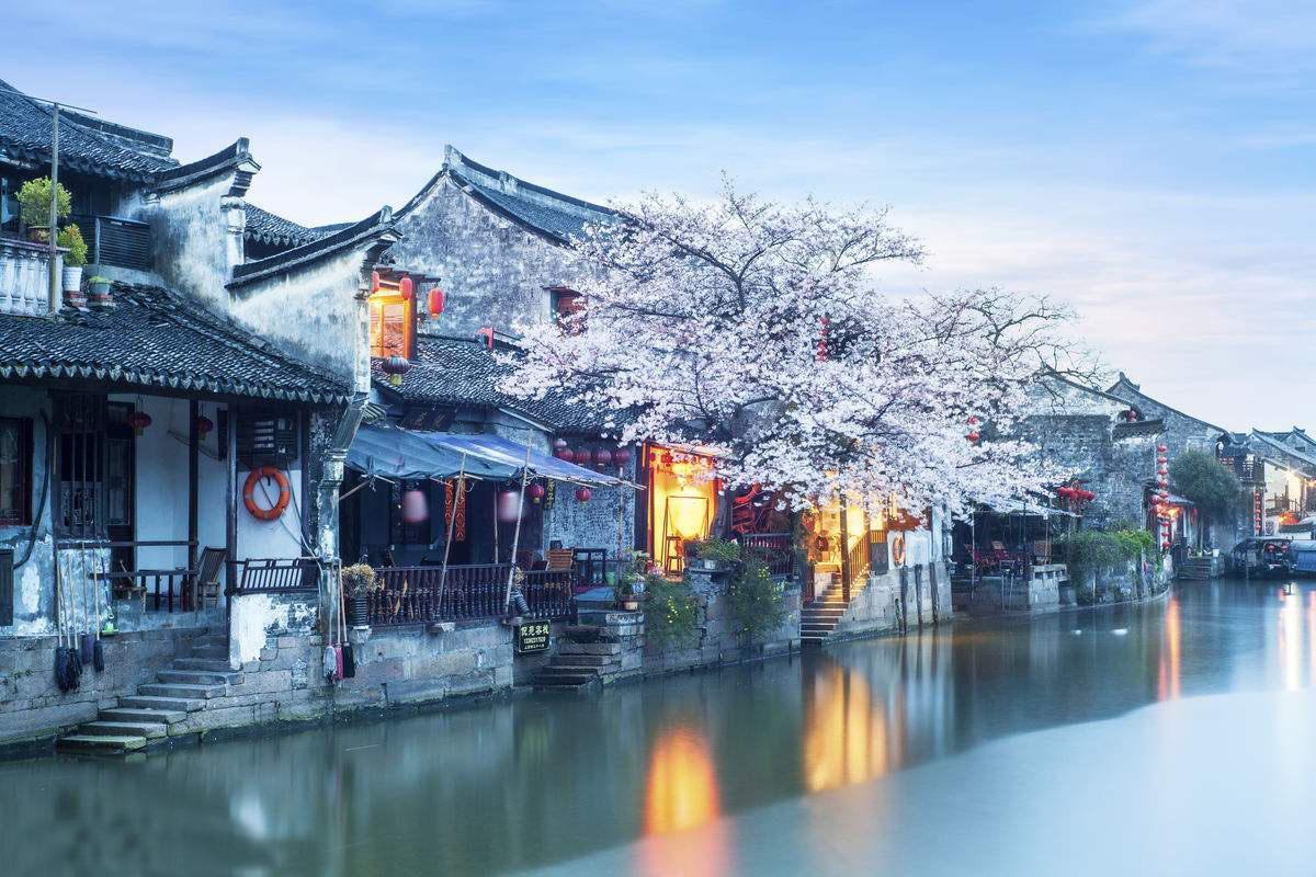 以柴为姓 众人拾来火焰高